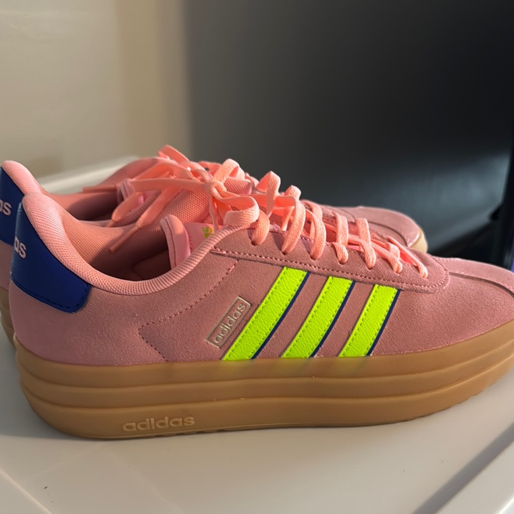 Adidas Women's Pink Sneakers